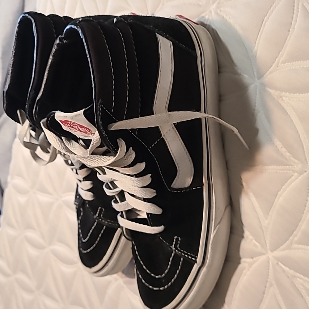 JUST SOLD. !!!!   Vans hi tops